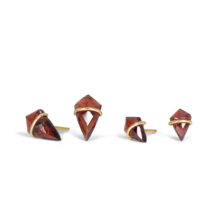 18K Kite Stud Earrings in Garnet