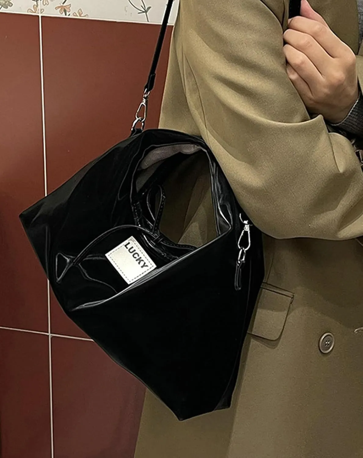 2025 Stylish PU Leather Tote Bag Women Crossbody Everyday Satchel Style Handbags Clutch