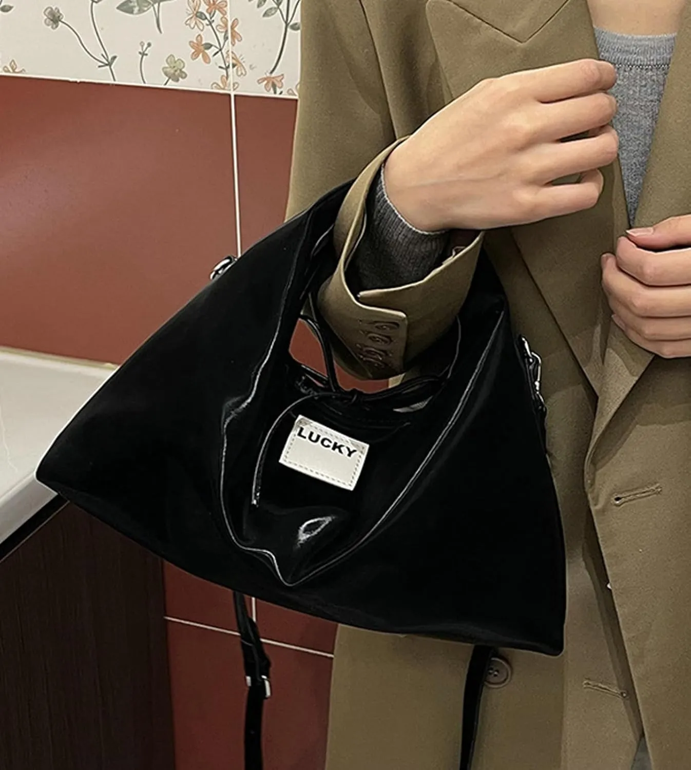 2025 Stylish PU Leather Tote Bag Women Crossbody Everyday Satchel Style Handbags Clutch