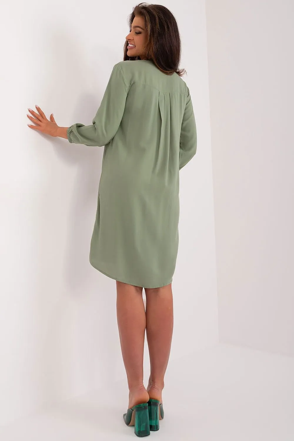 Breezy Heartline Midi Summer Dress