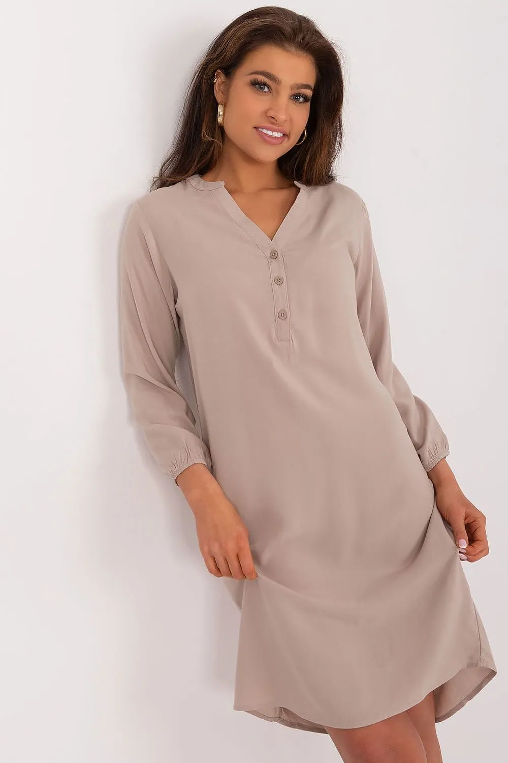 Breezy Heartline Midi Summer Dress