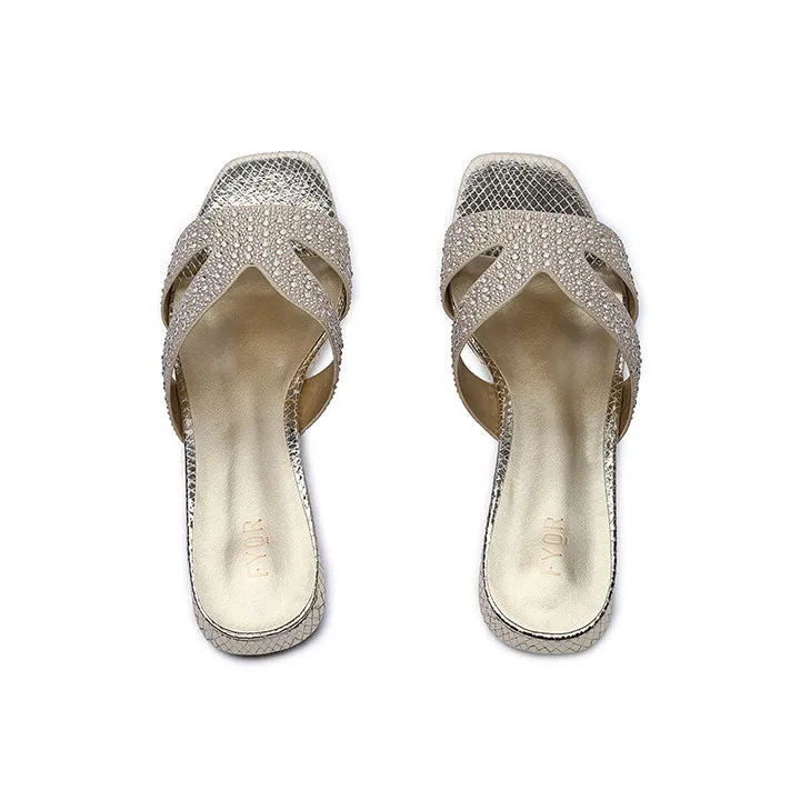 Crystal Glam Flat HL 237