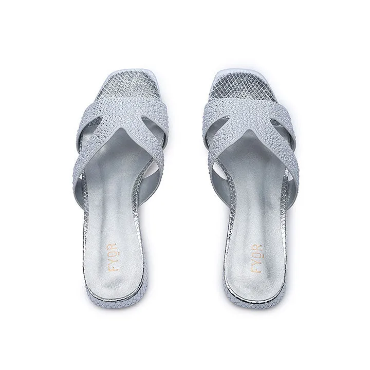 Crystal Glam Flat HL 237