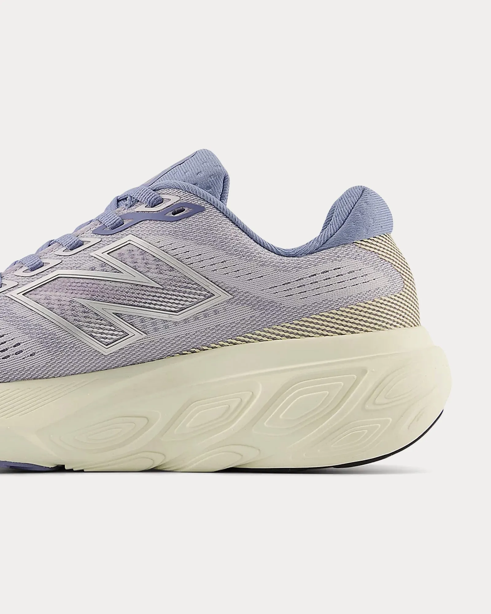 Fresh Foam X 880v15 Pearl Grey / Dusk Shower / Calcium Running Shoes