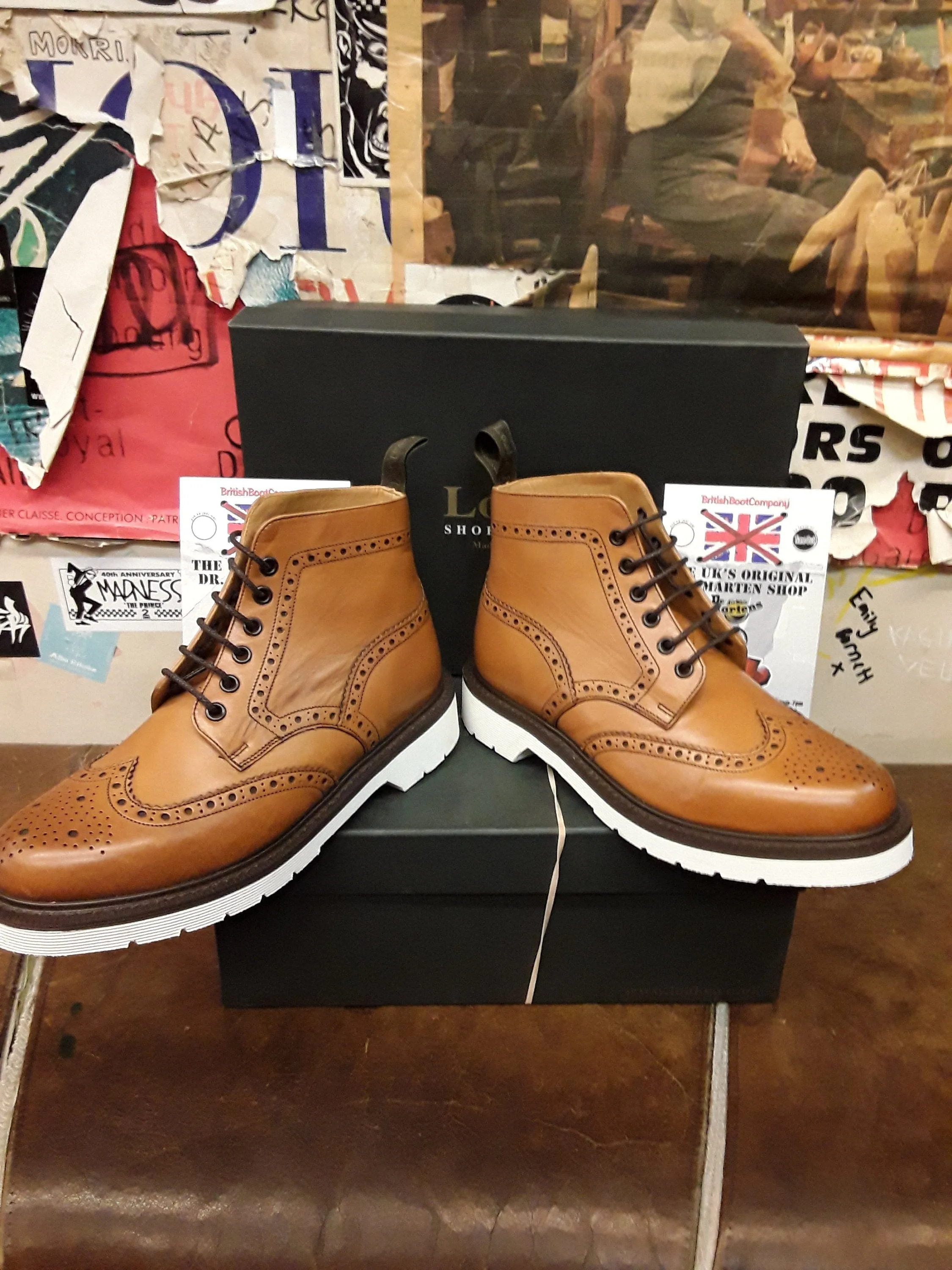 Loakes Burford Tan Calf Made in England White Sole Size 6.5