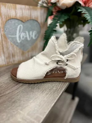 Rosalyn Sandals (Cream)