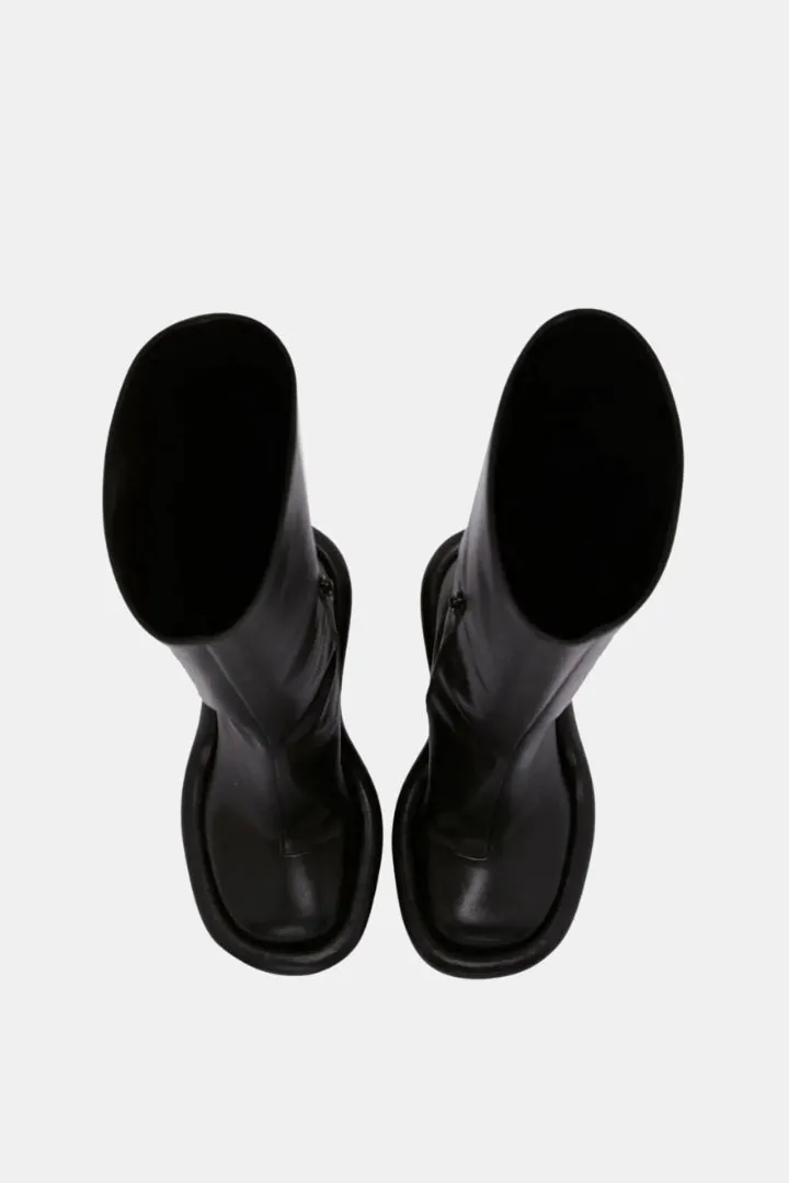 Round Toe Boots