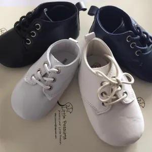 Unisex Leather Look Shoes