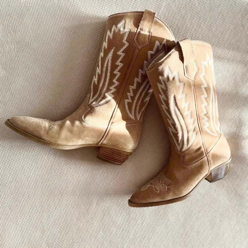 Versatile Western Cowboy Chunky Heel and V-Cut Embroidery Boots