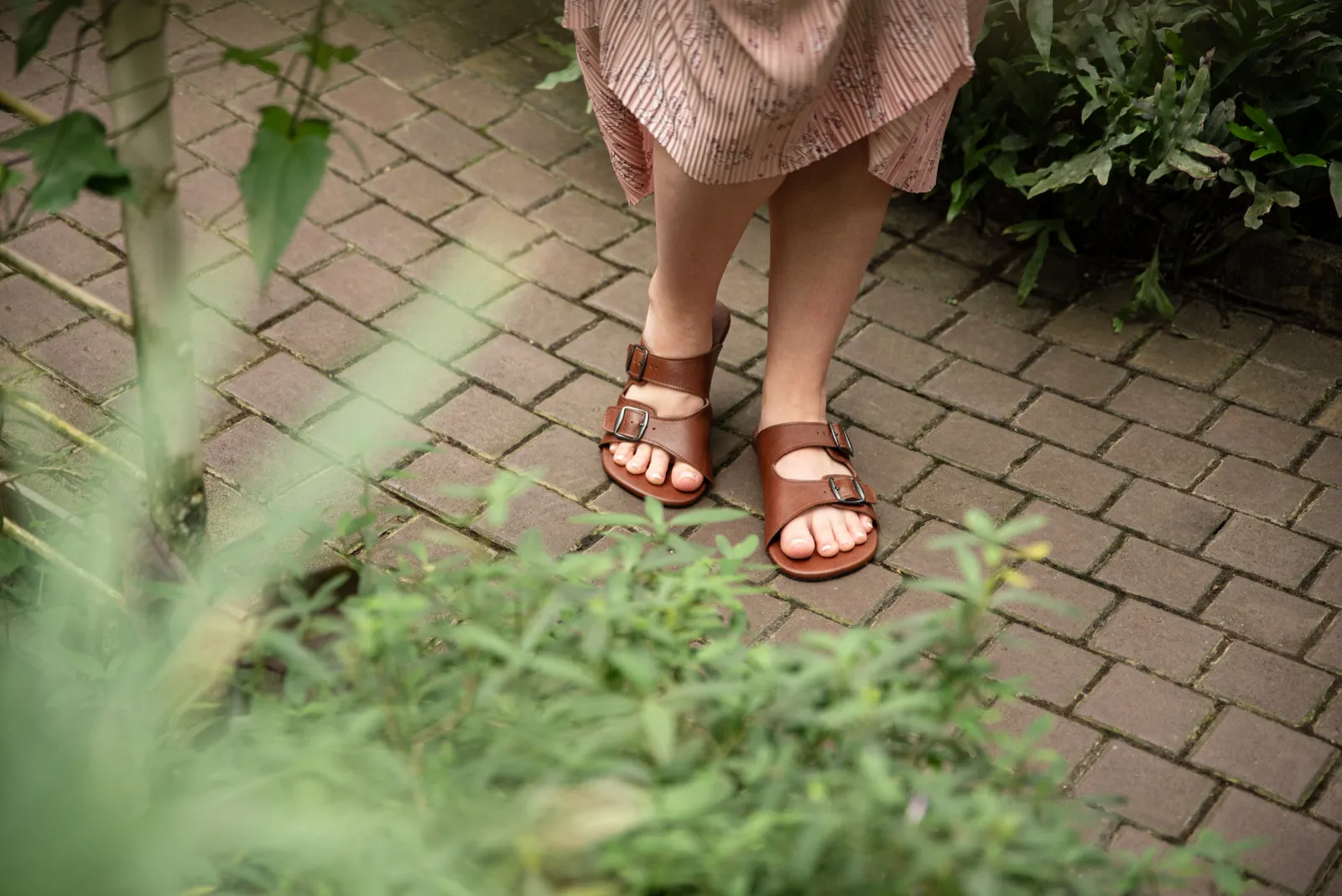 Women's Comfort slip-on sandals brown