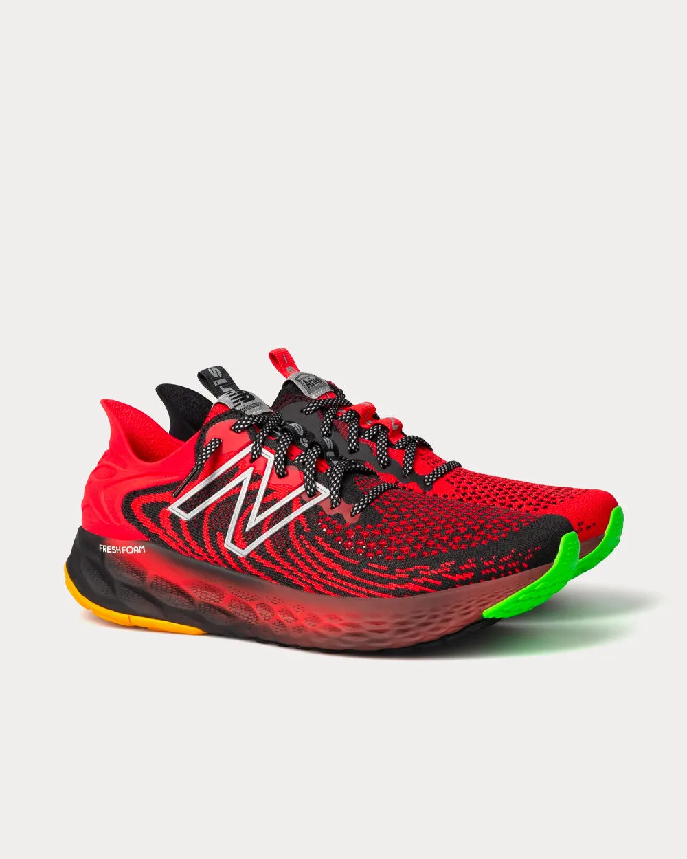 x Aries M1080 Red / Black Running Shoes