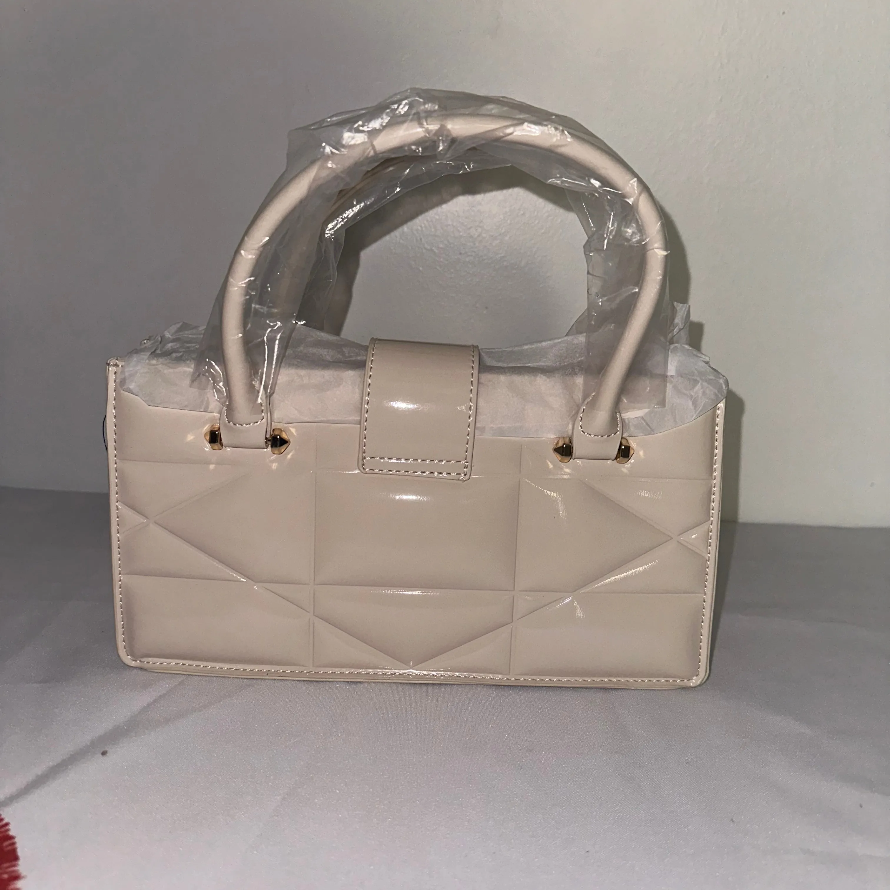 Zayaa Ivory Faux Patent Leather Convertible Handbag