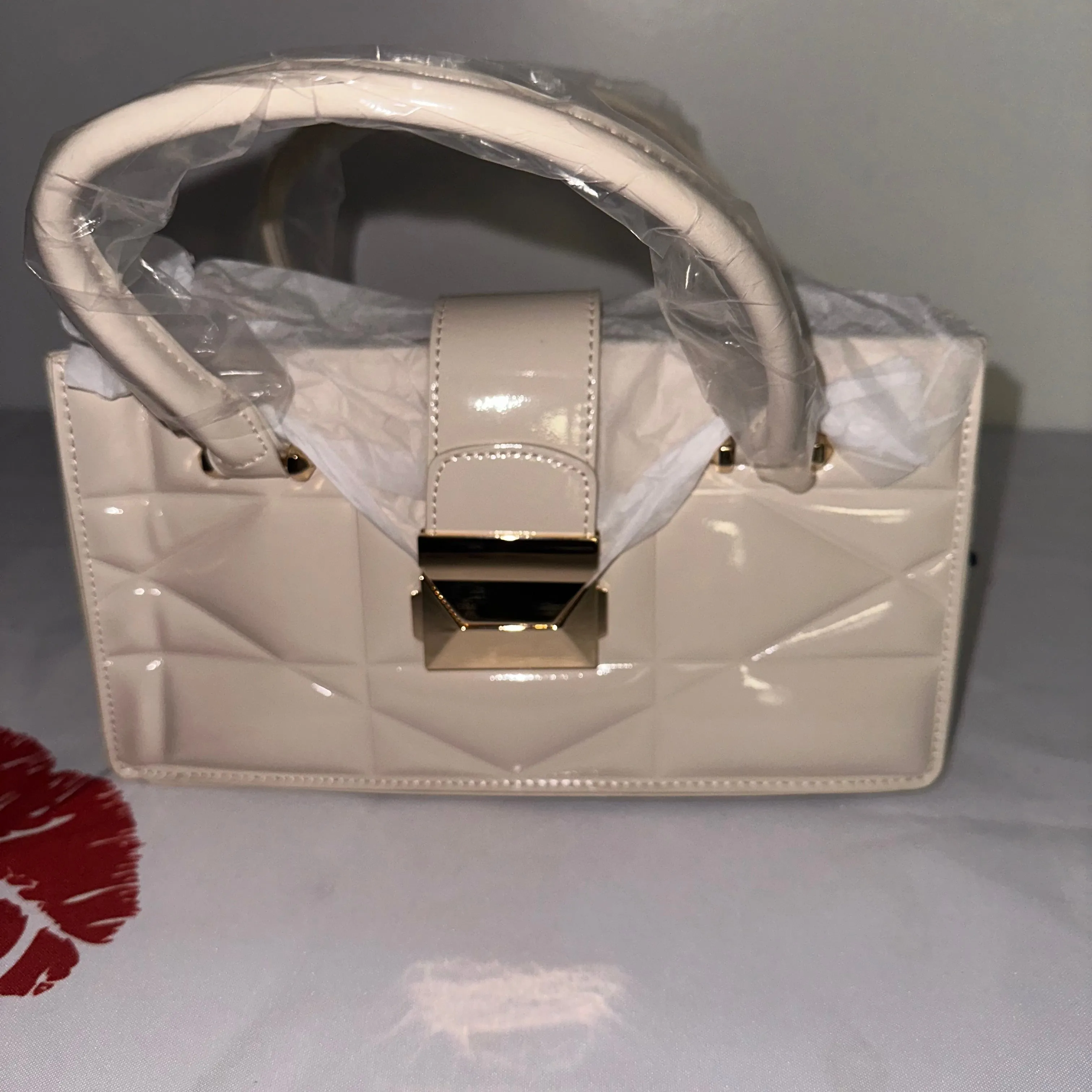 Zayaa Ivory Faux Patent Leather Convertible Handbag