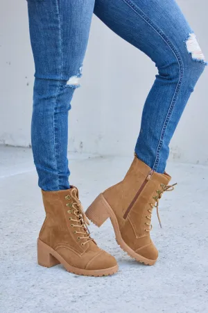 Zipper Detail Block Heel Boots